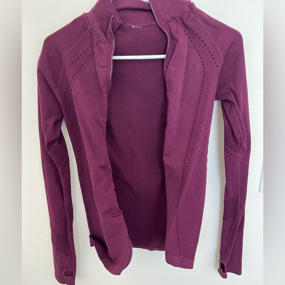 Fabletics Ribbed Zip-up Jacket - Picture 10 of 13
